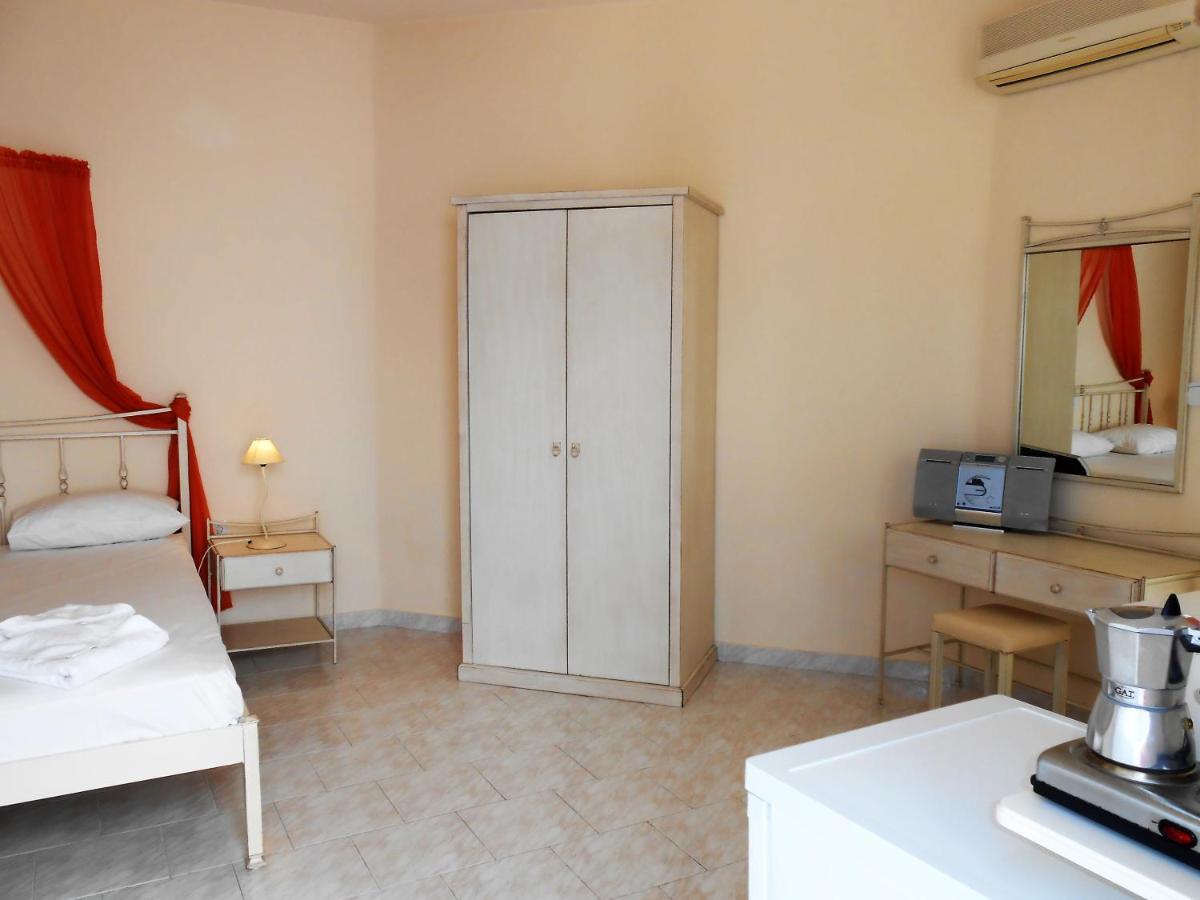 Livanios Studios Adamantas  Ngoại thất bức ảnh