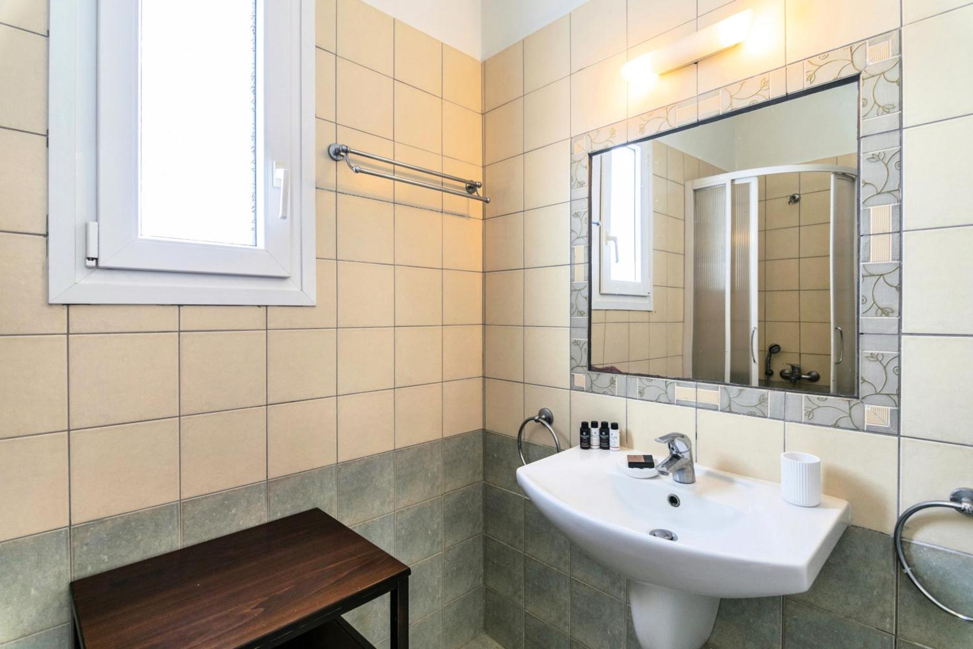 Livanios Studios Adamantas  Ngoại thất bức ảnh