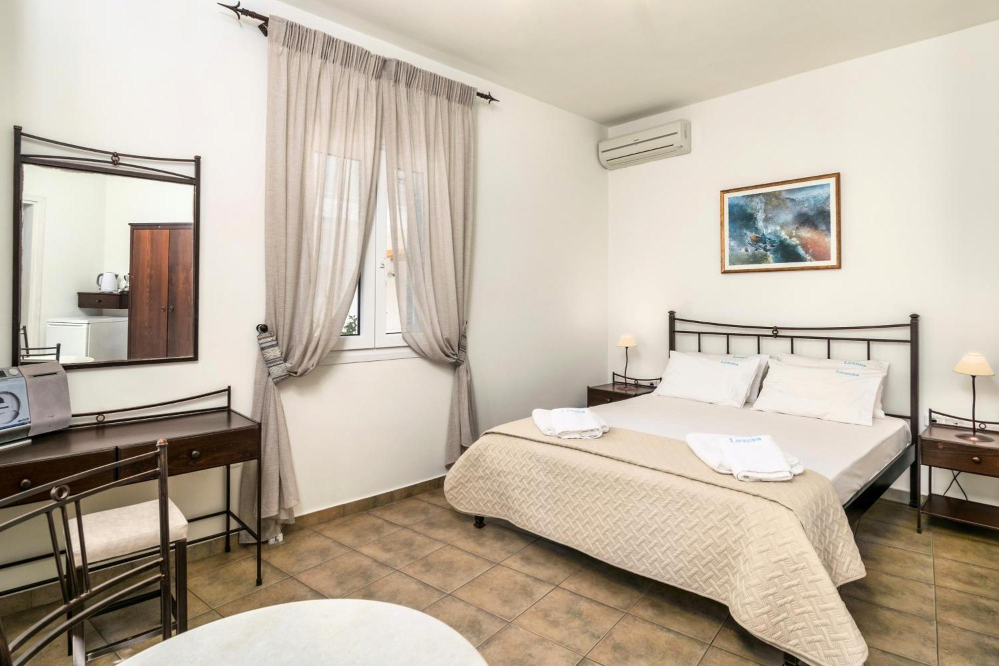 Livanios Studios Adamantas  Ngoại thất bức ảnh