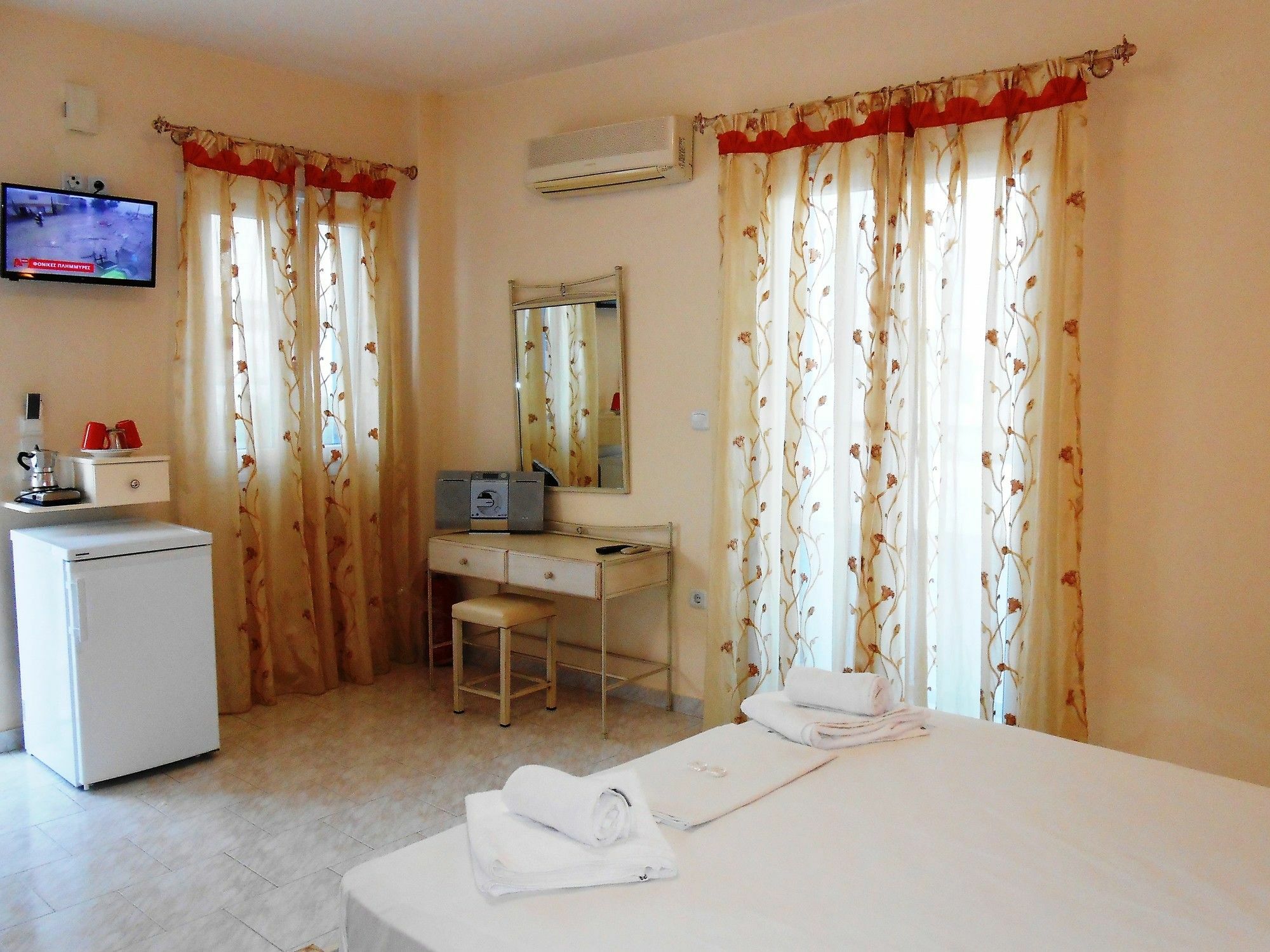Livanios Studios Adamantas  Ngoại thất bức ảnh